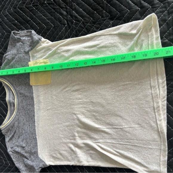 2 Junior Aeropostale Tops XS - Picture 9 of 10